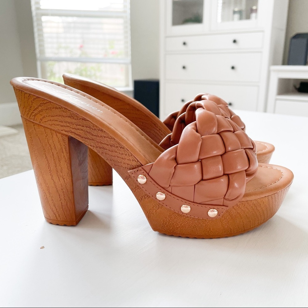 👠👡 Forever Tan Braided Heeled Sandal Wood